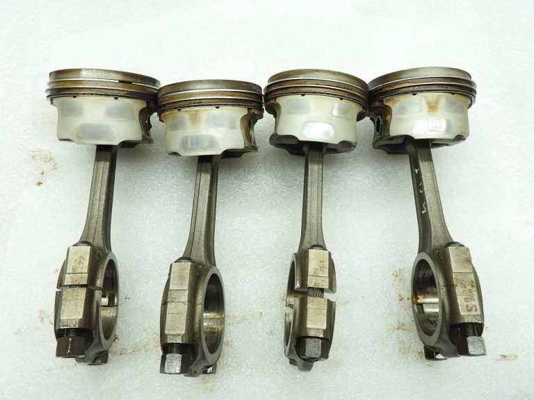 Citroen Peugeot 1.6 16v NFU 4x virzuļu savienotājstieņu komplekts 060386 0628N0 TU5JP4