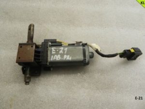 Citroen C5 II Peugeot 508 Priekšējo labo sēdekļu stūres mehānisms Priekšējo labo sēdekļu stūres mehānisms