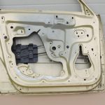 Citroen C4 Picasso I Durvju priekšējās kreisās puses priekšējās kreisās durvis – Krāsa – KAQ