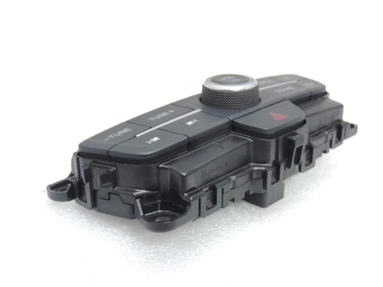 Ford Focus III radio vadības paneļa slēdža pārsega pārslēgs F1ET-18K811-HC