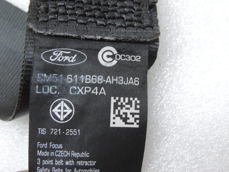 Ford Focus III Aizmugurējā drošības josta labā kreisā melna BM51-611B68-AH3JA6