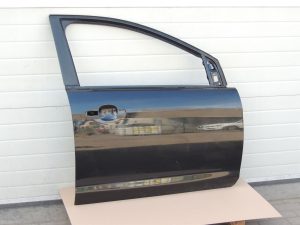 Ford Focus II Facelift Priekšējo durvju labo durvju labo durvju krāsa - F3 - Panther Black