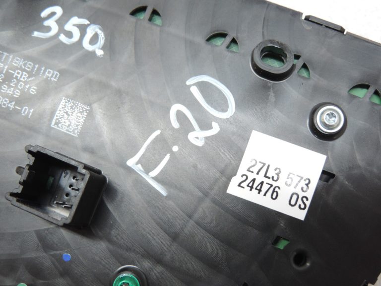 Ford Focus III radio vadības paneļa slēdža pārsega pārslēgs F1ET-18K811-AD