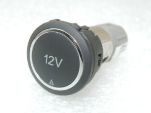 Подлинный Ford Ranger P375 Переднее гнездо подключения 12 В EB3T-19A487-AB3JA6