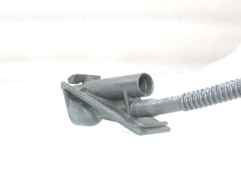 Oriģināls Ford Focus IV priekšējā stikla mazgātāja sprausla 2235729 JX7B-1766666-AB JX7B17666AB JX7B17666AB