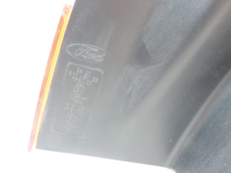 Oriģinālais Focus III kombi Facelift ārējais aizmugurējais kreisais lukturis DEFECTIVE♥ F1EB-13405-DB