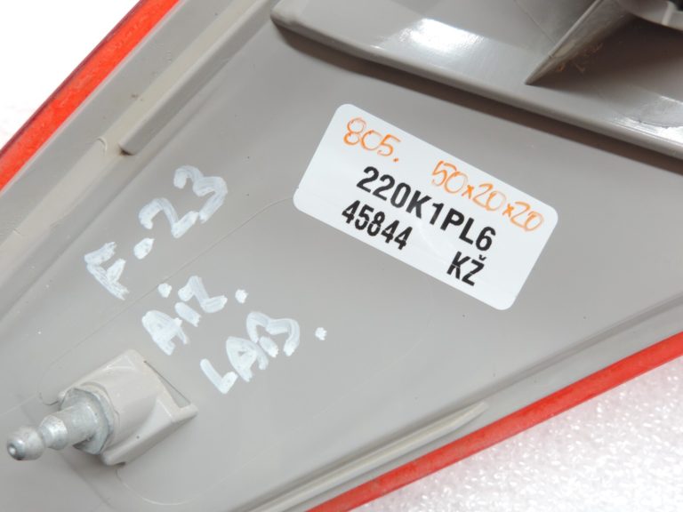 Oriģināls Focus III kombi Facelift ārējais aizmugurējais lukturis labajā pusē F1EB-13404-DB 203312