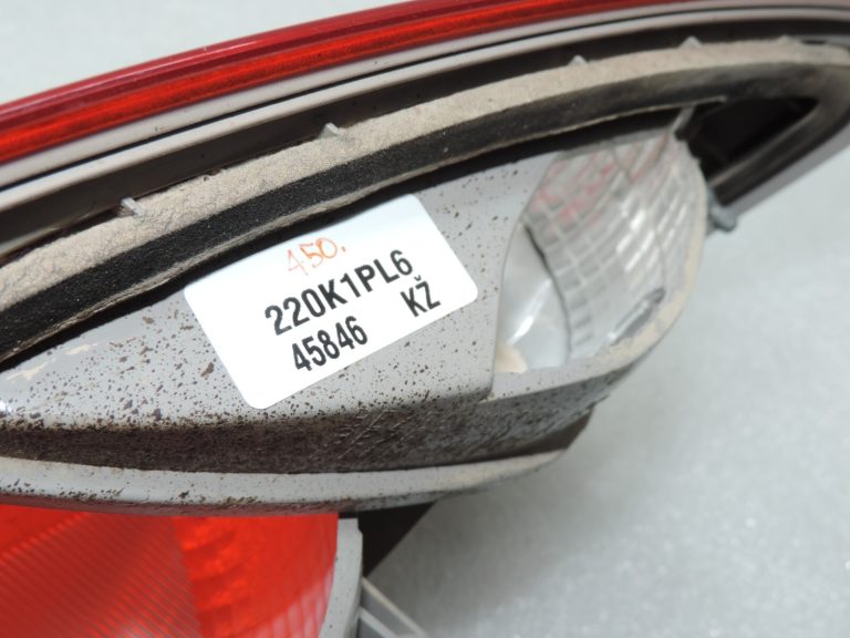 Oriģināls Focus III kombi Facelift aizmugurējais lukturis kreisais F1EB-13A603-BA 1868299
