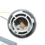 Oriģinālais Focus III kombi Facelift ārējā aizmugurējā apgaismojuma spuldzes turētājs BM5113A412HA