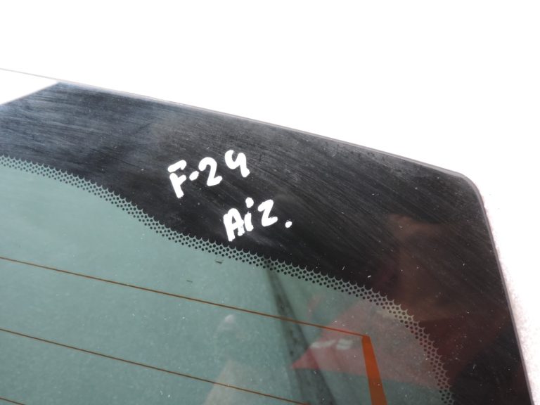 Ford Ranger TKE PX2 Double Cab aizmugurējais stikls Aizmugurējā stikla stikls ar apsildi