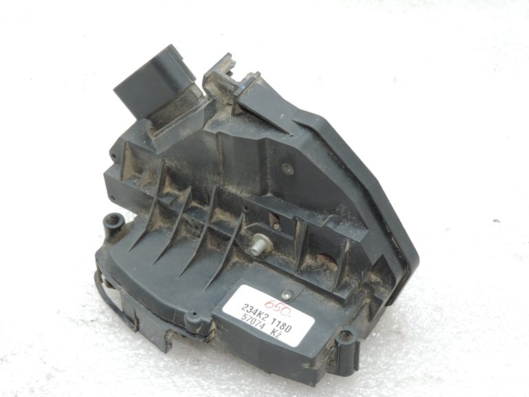 Oriģinālā Ford Ranger TKE aizmugurējo kreiso durvju slēdzene CM5A-A26413-BB, CM5AA26413BB