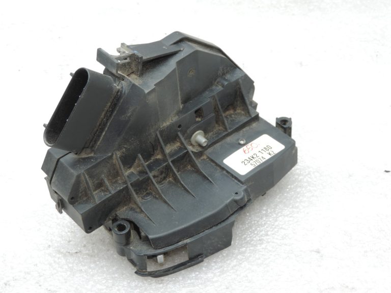 Oriģinālā Ford Ranger TKE aizmugurējo kreiso durvju slēdzene CM5A-A26413-BB, CM5AA26413BB