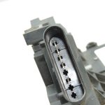 Oriģinālā Ford Ranger TKE aizmugurējo kreiso durvju slēdzene CM5A-A26413-BB, CM5AA26413BB