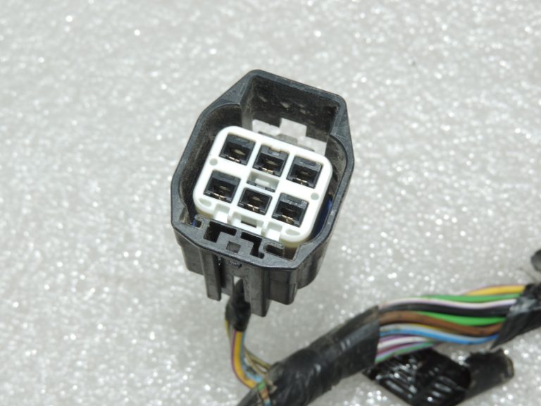 Oriģinālā Ford Ranger TKE durvju instalācija priekšējā kreisā EB3T-14A584-AVE, EB3T14A584AVE