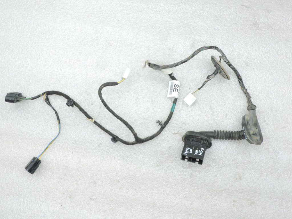 Oriģinālā Ford Ranger TKE aizmugurējo kreiso durvju instalācija HB3T-14241-SA, HB3T14241SA