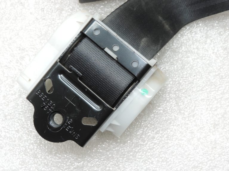 Oriģinālā Ford Ranger TKE PX2 aizmugurējā centrālā drošības josta AB39-26611B64-AG3YYW