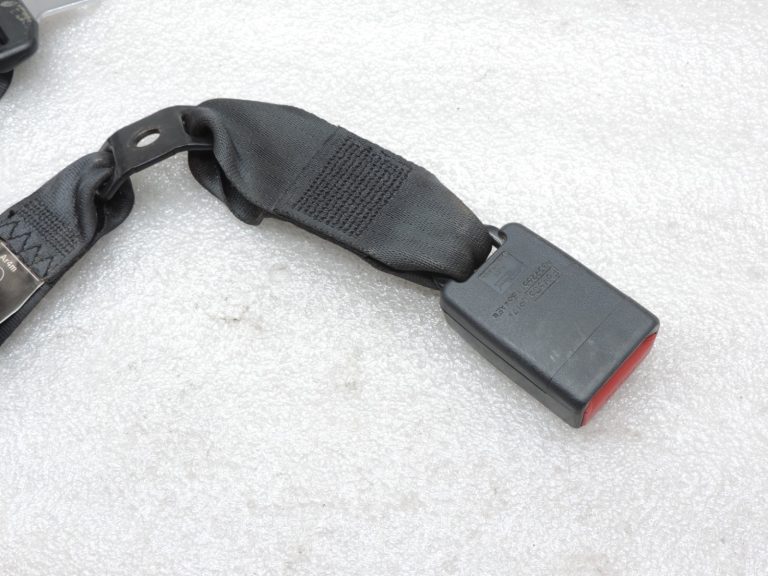 Oriģinālā Ford Ranger TKE PX2 aizmugurējā centrālā drošības josta AB39-26611B64-AG3YYW