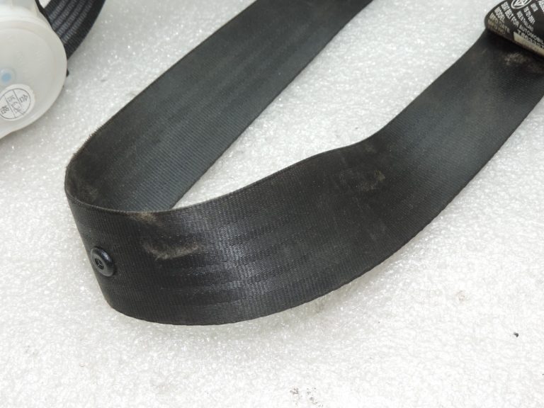 Oriģinālā Ford Ranger TKE PX2 aizmugurējā centrālā drošības josta AB39-26611B64-AG3YYW