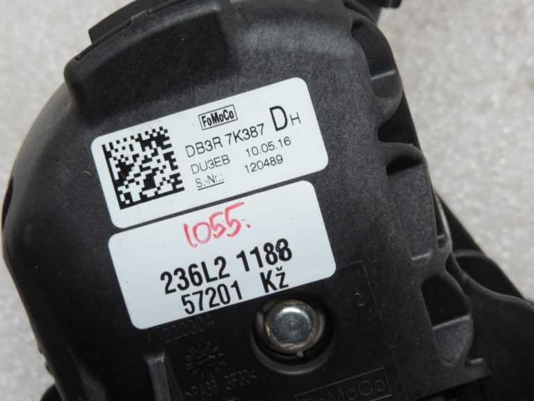 Oriģināla Ford Ranger TKE PX2 6 pakāpju manuālās pārnesumkārbas pārnesumu svira DB3R-7K387-DH