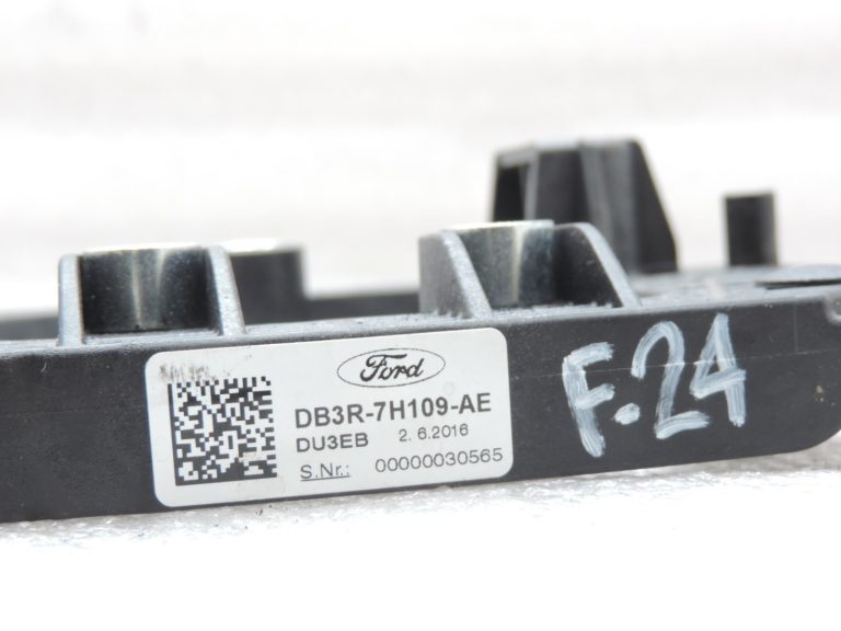 Oriģināls Ford Ranger TKE 6 pakāpju manuālās pārnesumkārbas apturēšanas sviras montāžas plāksnes kronšteins