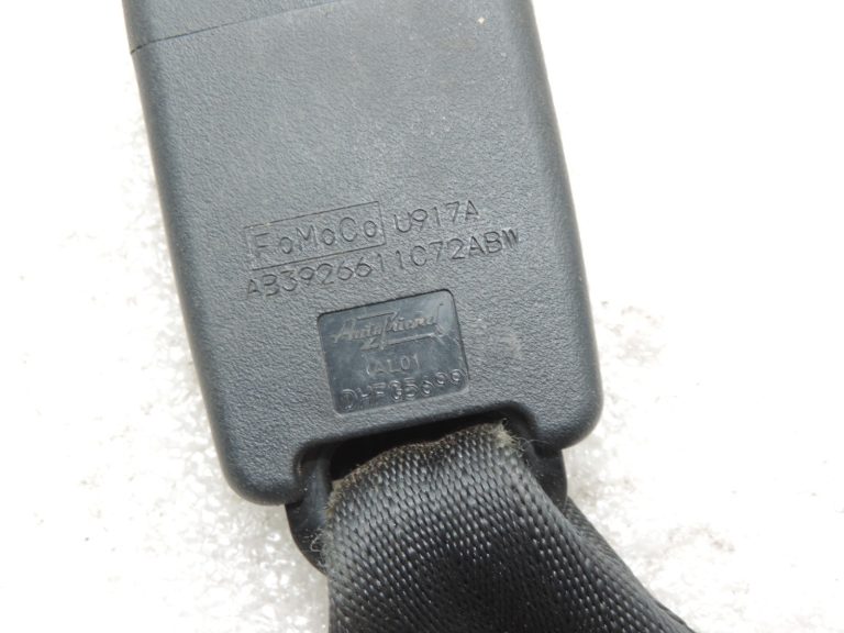 Oriģinālā Ford Ranger TKE PX2 12V Aizmugurējā centrālā drošības jostas sprādze AB39-26611C72-AC3YYW