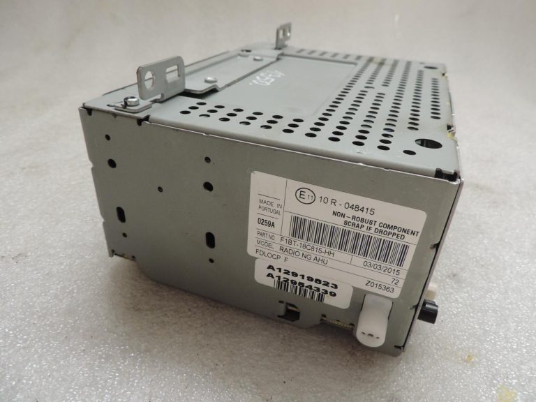 Nobraukums tikai 16Tkm Ford B-Max Focus III TRANSIT CONNECT II auto radio 2335493