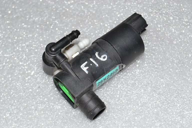 Ford Focus III oriģinālais stikla tīrītāju ūdens sūknis priekšējā stikla mazgāšanas sūknis BV61-17K624-BA