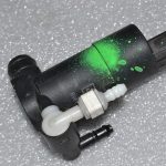 Ford Focus III oriģinālais stikla tīrītāju ūdens sūknis priekšējā stikla mazgāšanas sūknis BV61-17K624-BA