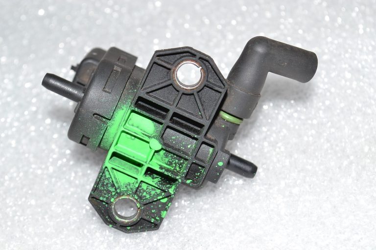Ford Focus III 1.6 TDCi Citroen Peugeot Vakuuma vārsts Solenoīda vārsts 9688124580