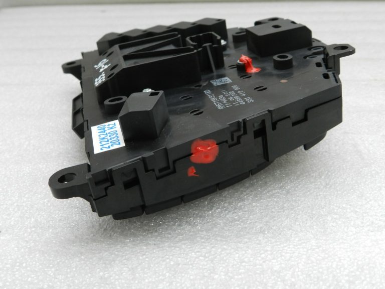 Ford Focus III radio vadības bloks Multimediju vadības bloks AM5T-18K811-BD