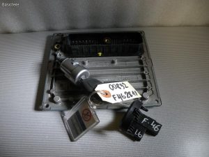 Ford Focus II 1.6i engine control unit ECU 7M5112A650AFC C16HDEZ