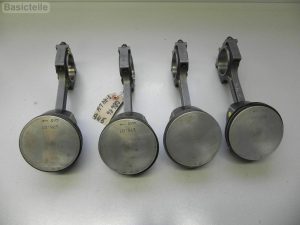 Original 4x pistons with connecting rod for Ford Mondeo IV 2.0i 145 PS ADBA C20HDEA SATZ