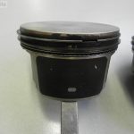 Oriģinālie 4x virzuļi ar stieņiem Ford Mondeo IV 2.0i 145 PS ADBA C20HDEA SATZ