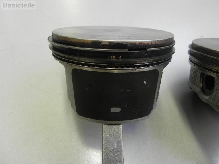 Oriģinālie 4x virzuļi ar stieņiem Ford Mondeo IV 2.0i 145 PS ADBA C20HDEA SATZ