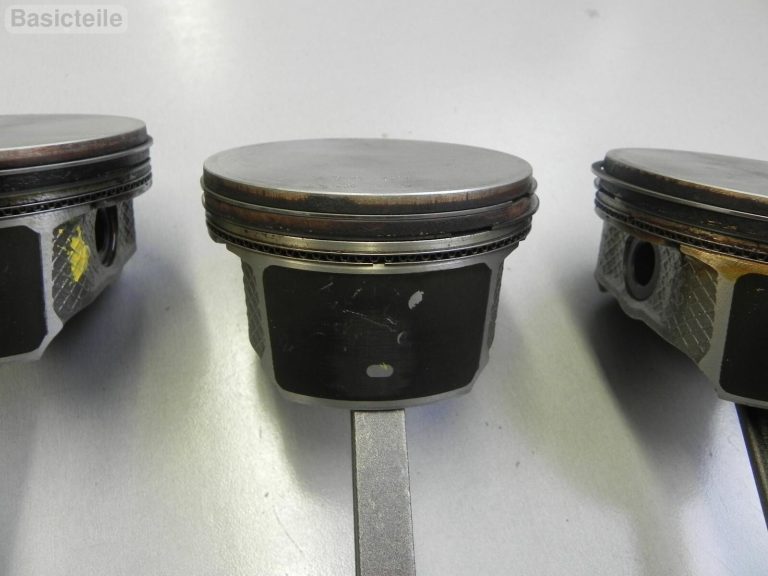 Oriģinālie 4x virzuļi ar stieņiem Ford Mondeo IV 2.0i 145 PS ADBA C20HDEA SATZ