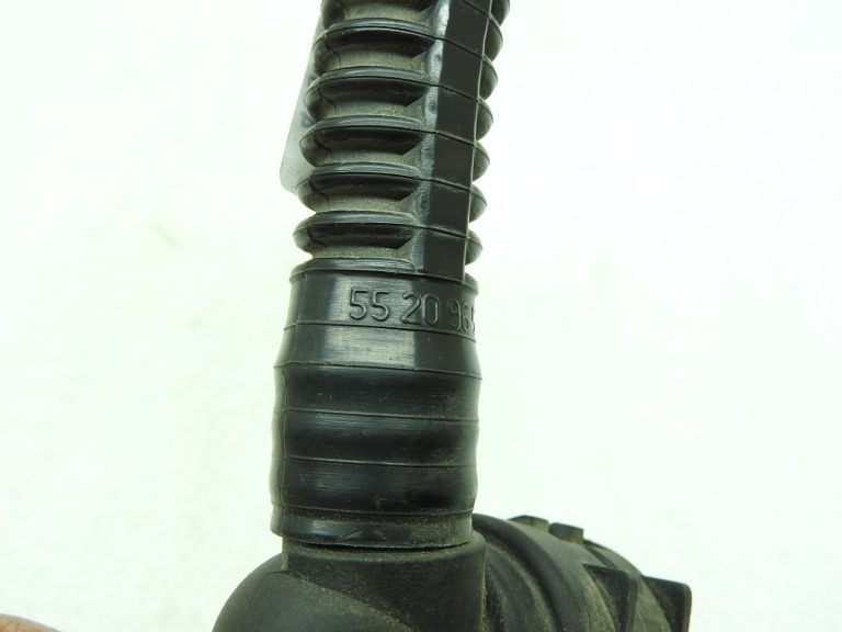 Alfa Romeo Fiat Jeep Opel 1.6 MultiJet eļļas dzesētāja šļūtene Dzesēšanas caurules 55209653