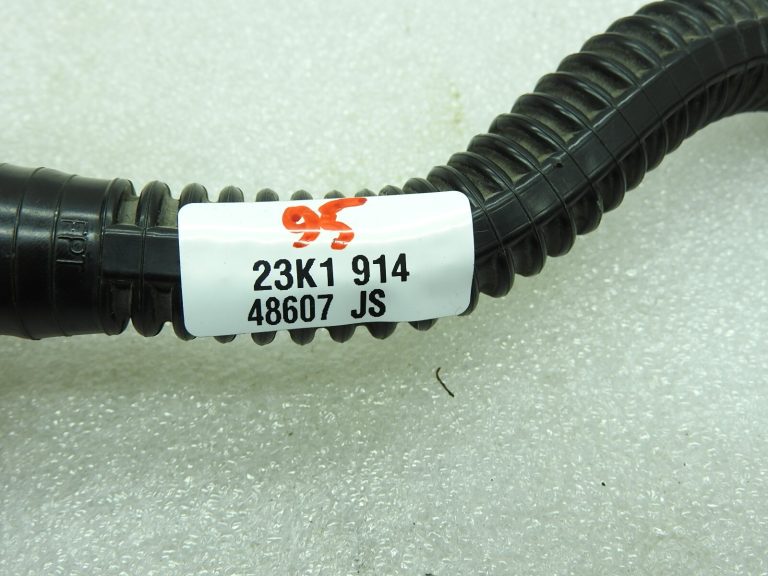 Alfa Romeo Fiat Jeep Opel 1.6 MultiJet eļļas dzesētāja šļūtene Dzesēšanas caurules 55209653
