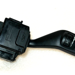 Stūres kolonnas slēdzis Stikla tīrītāju slēdzis Ford Focus II CC 4M5T-17A553-AD