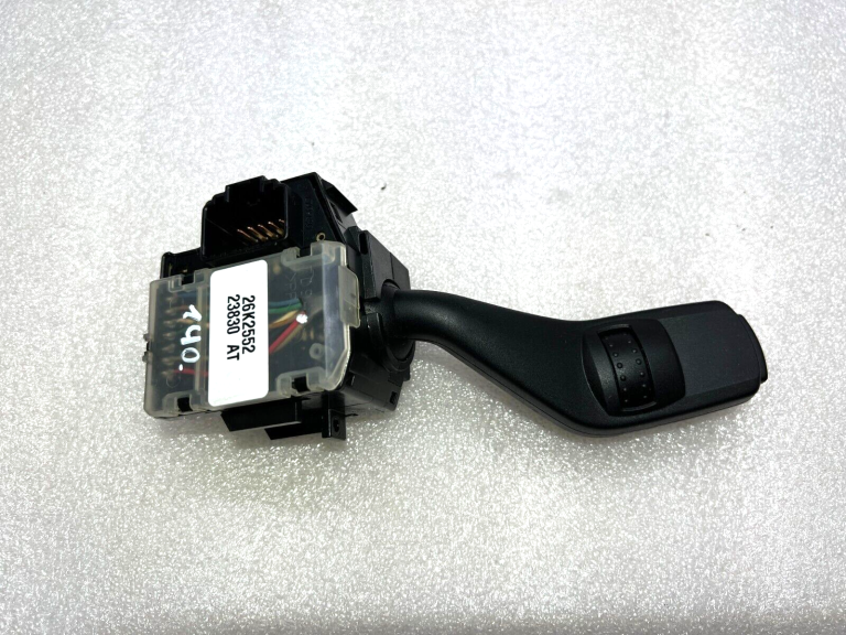 Oriģinālais tīrītāju slēdzis Tīrītāju svira Ford C-Max Focus 2 II Kuga I 1350067