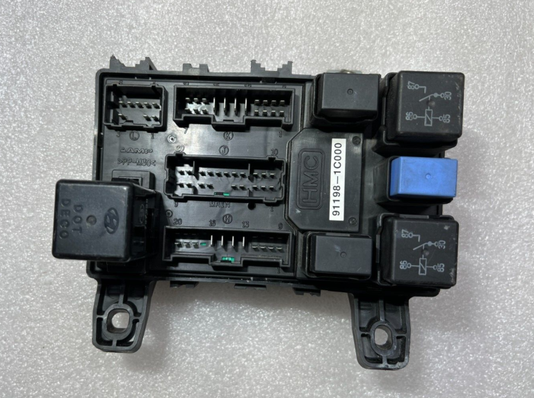 Drošinātāju kārbas vadības bloks Hyundai Getz 91198-1C000 911981C000