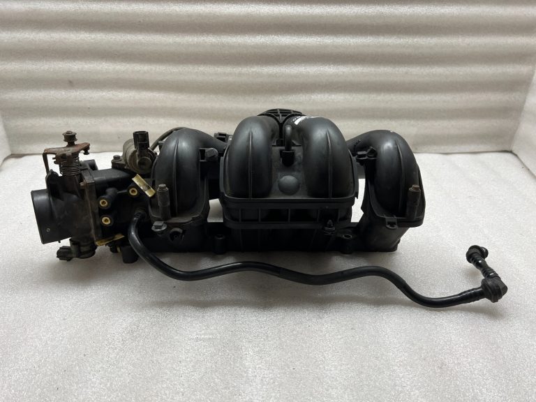 Ieplūdes kolektors Ieplūdes kolektors Ford Mondeo 1.8 2.0 Mazda 6 GG/GY