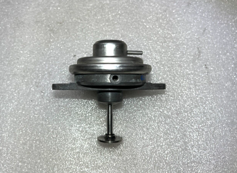 Oriģinālais WAHLER EGR vārsts OPEL ASTRA G ZAFIRA A VECTRA B FRONTERA B 2.0 2.2