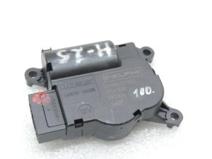 Opel Astra H Apkures ventilācijas lūkas servomotors Servomotors 52406337 R02 340°