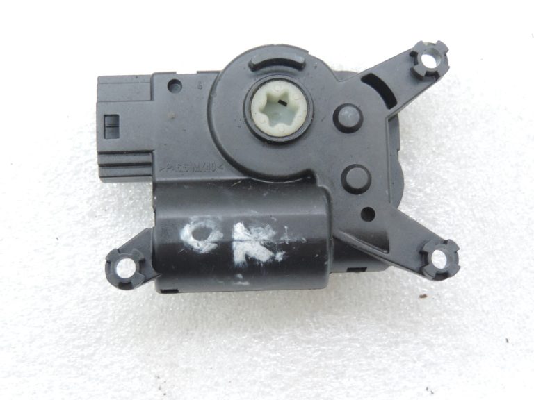 Opel Astra H Apkures ventilācijas lūkas servomotors Servomotors 52406337 R02 340°