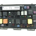 UEC priekšējā drošinātāju kārba Opel Astra H Zafira B 13191133 FK Atiestatīt atiestatīšanu