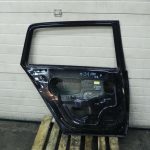 Opel Astra H Caravan Aizmugurējās kreisās durvis safīra melnas 20R / 2HU, GBG