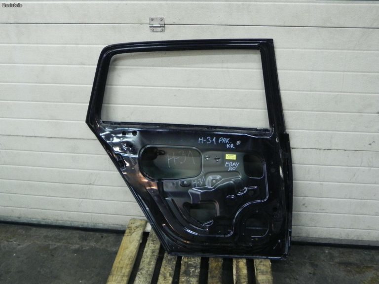 Opel Astra H Caravan Aizmugurējās kreisās durvis safīra melnas 20R / 2HU, GBG