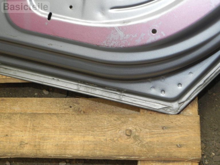 Opel Astra H 5 DOOR Hečbeks aizmugurējā labā durvju gaisma sudraba krāsā 163 / 4AU / GBJ