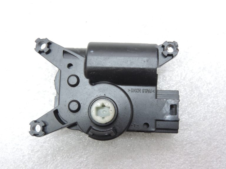 Opel Astra H Apkures ventilācijas lūkas servomotors Servomotors 52406337 R06 340°