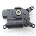 Opel Astra H Apkures ventilācijas lūkas servomotors Servomotors 52406337 R04 340°